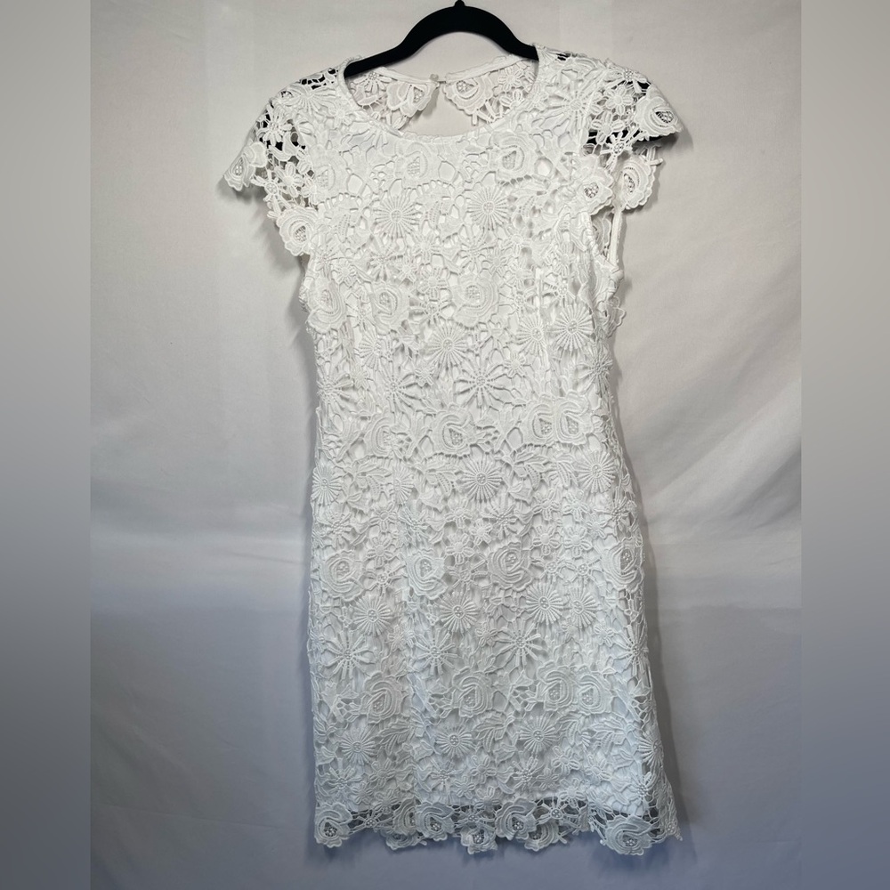 NWT LuLu’s Dress Womens Small White Floral Lace Overlay Cap Sleeve Open Back